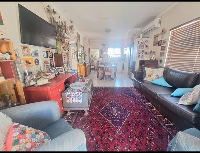 2 BEDROOM APARTMENT FOR SALE IN ISLAND VIEW